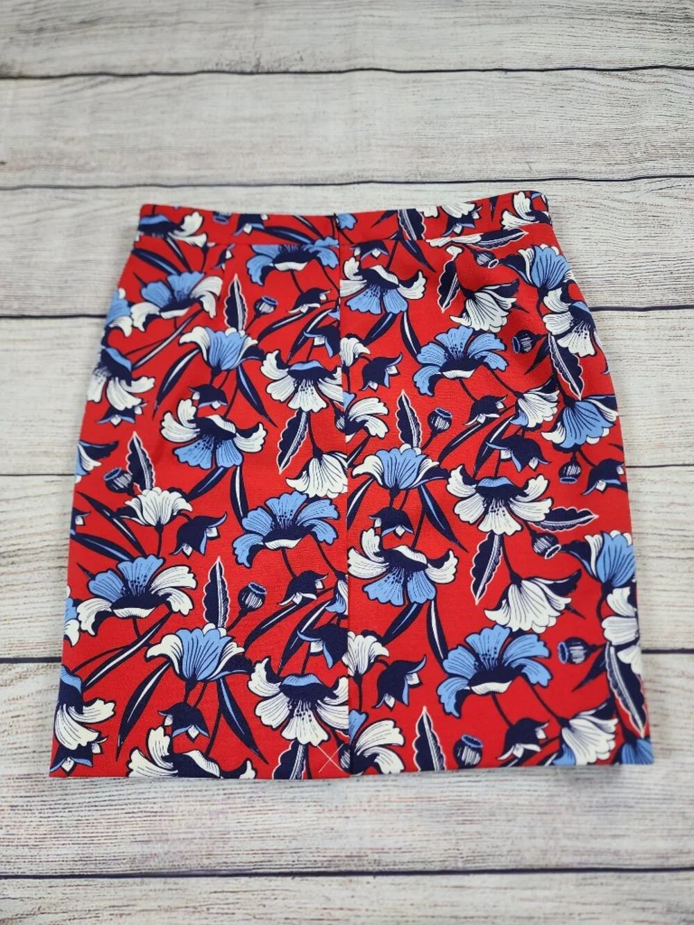 J. Crew Floral Pencil Skirt Size 14 Blue White Red Career Office Americana Bold - Picture 2 of 8